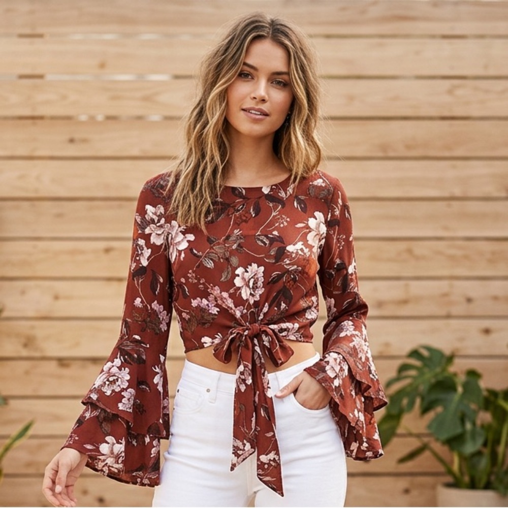 🔥2 for $14 sale ! 🔥Floral Bell Sleeve Tie Front Crop Top